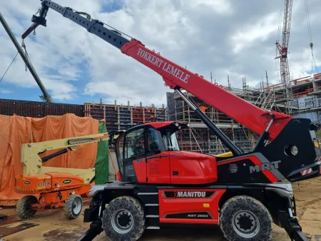 Nieuwe Manitou MRT 2660 Vision Plus voor Loonbedrijf Fokkert 