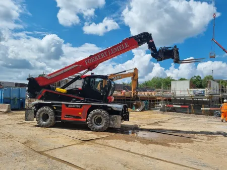 Nieuwe Manitou MRT 2660 Vision Plus voor Loonbedrijf Fokkert 