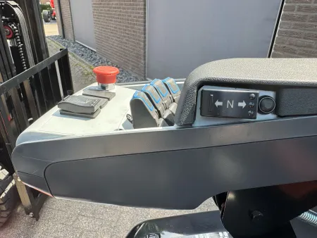 Almat breidt verhuurvloot uit met twee elektrische Manitou ME-LIFT heftrucks